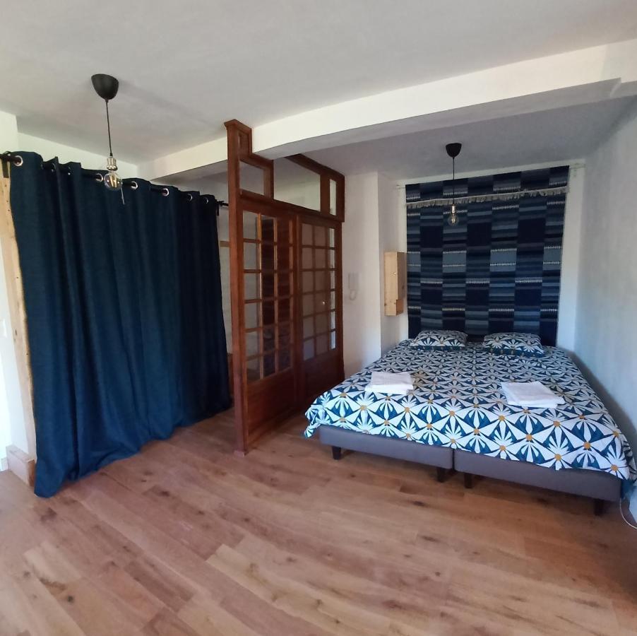 לה סיין סור-מר Loft Climatise "La Pinede", 50 M2, Tres Calme, 5 Mn A Pied Des Plages, Lit King Size מראה חיצוני תמונה
